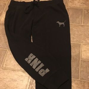 VS PINK SWEAT PANTS ( capris)